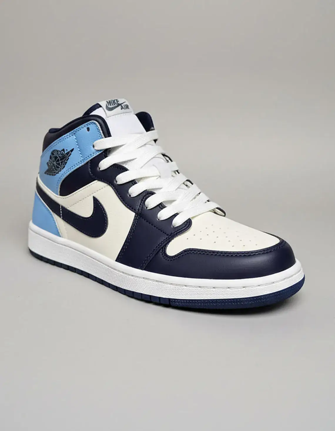 کفش روزانه زنانه نایکی Air Jordan 1 Mid Dark W